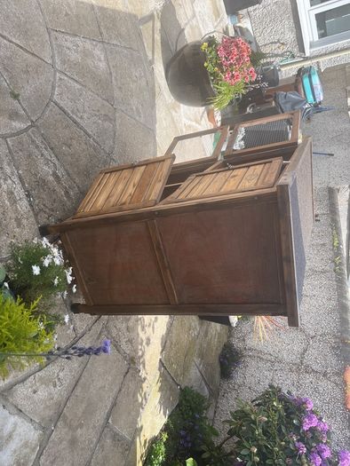 rabbit hut