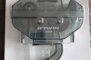 Bicycle chain cleaner