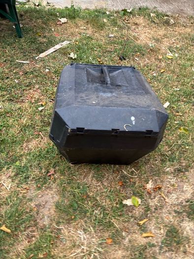 Castle garden lawnmower box