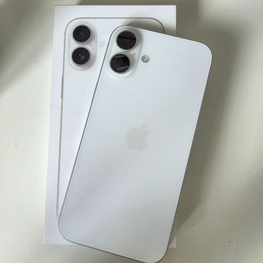 iPhone 16 Plus 256GB. Unlocked, excellent condition