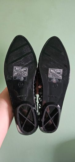 Juicy Couture Black Flats