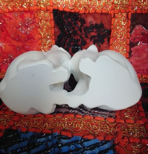 Collectable cats