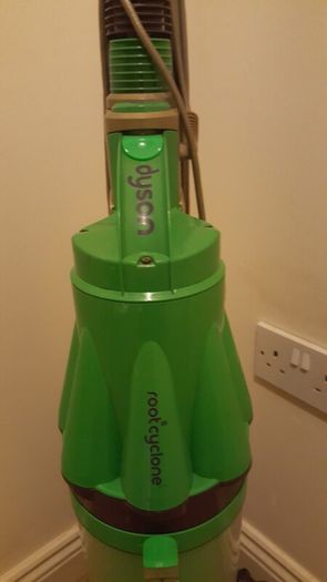 Dyson DC07 Upright - brush control - hepa
