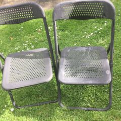 2 garden chairs