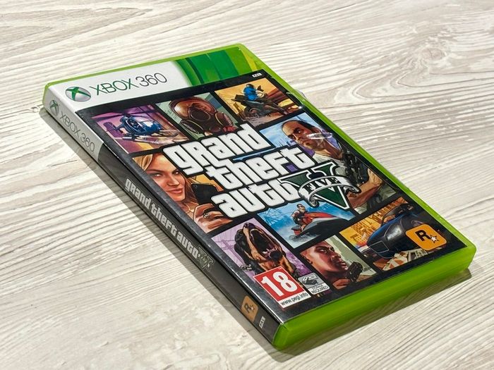 GTA 5 for XBOX 360 - Boxed with Map