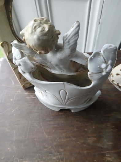 angel figurines