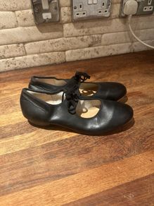 Tap shoes