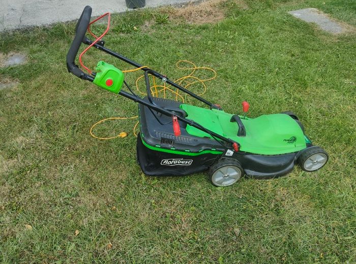 Lawnmower Electric
