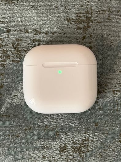 Apple AirPods 4 with ANC