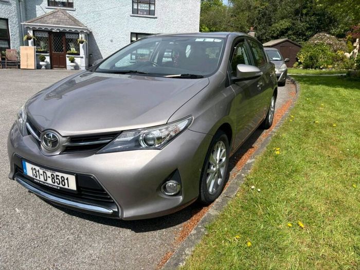 2013 Toyota Auris 1.33 Dual VVT-i Luna (High Spec)