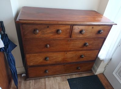 Antique Chest of Drawers