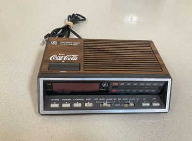 Coca Cola General Electric GE 7-4616A Rare Radio