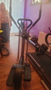 Cross Trainer
