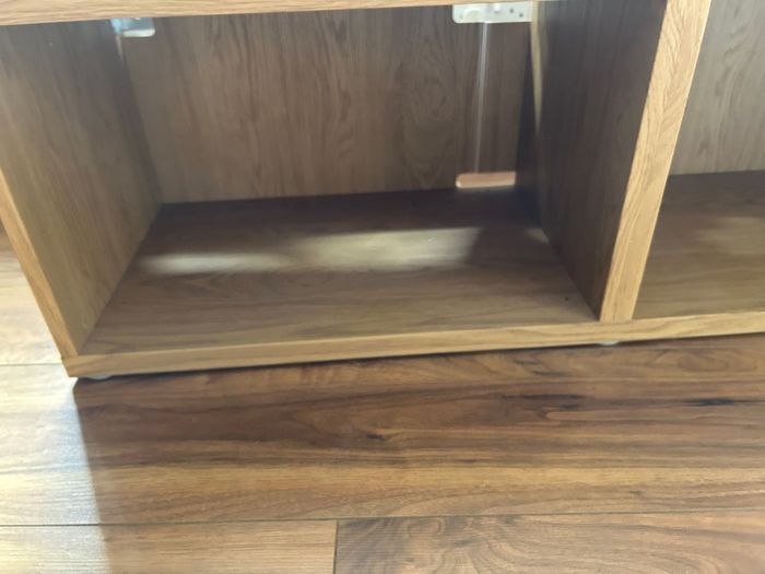Besta Tv Unit