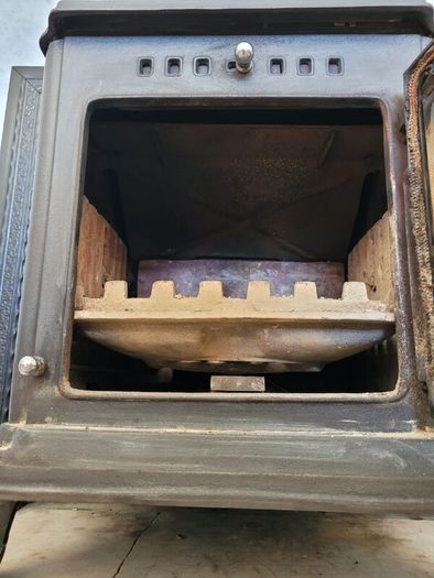Wood stove