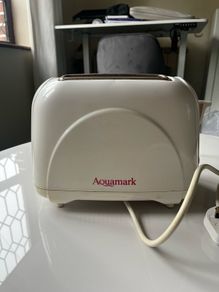 White Aquamark Toaster