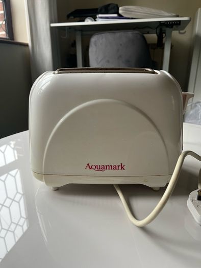 White Aquamark Toaster