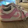 pink nike shoes Image 4