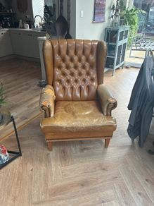Chesterfield armchair tan leather