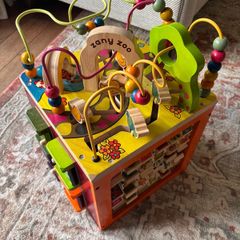 Zany Zoo activity cube