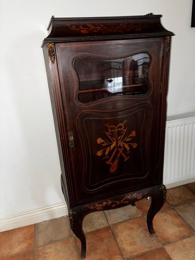 Antique cocktail drinks cabinet