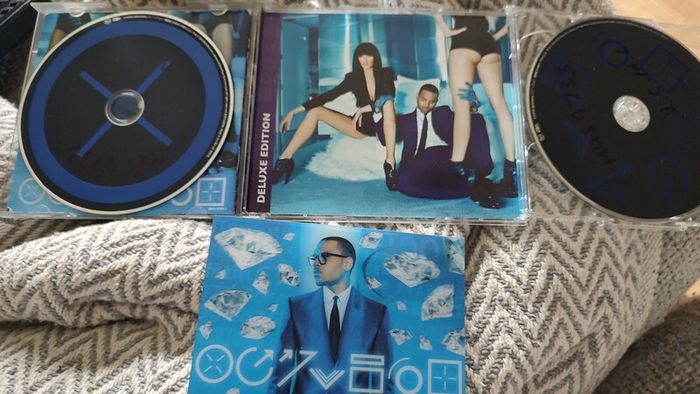 Free Postage! Chris Brown.  Fortune [Deluxe Version] 2 x CD.