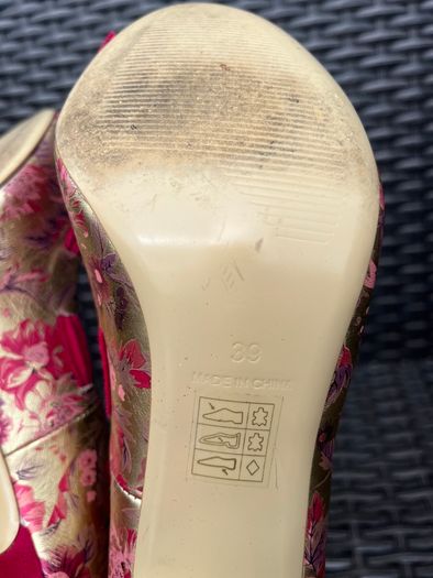 VINTAGE style shoes from Office