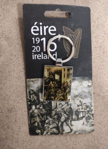 Eire 1916-2016 keyring