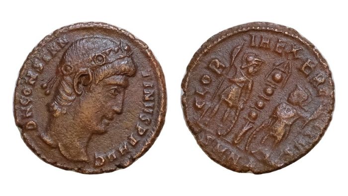 Constantinus I The Great 306-337 AE14mm 1,4g Nicomea Soldiers Legionary Standard