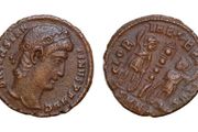 Constantinus I The Great 306-337 AE14mm 1,4g Nicomea Soldiers Legionary Standard