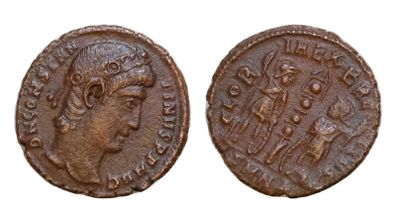 Constantinus I The Great 306-337 AE14mm 1,4g Nicomea Soldiers Legionary Standard