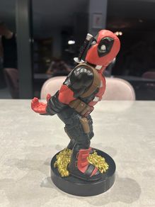 Deadpool controller holder
