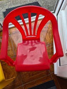 kids chair yellow/red