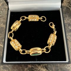 Gold tone bracelet