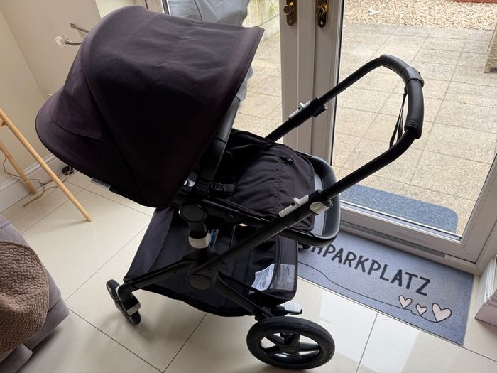Bugaboo Fox 2 with car seat
