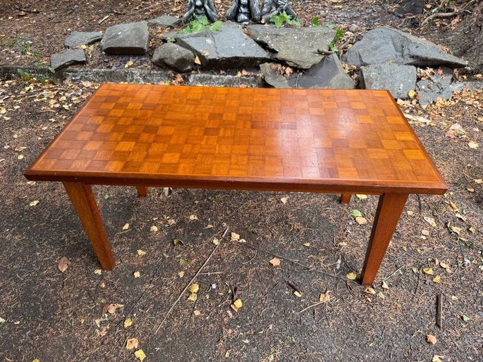 Mid-Century Teak Parquet/Checkerboard Coffee Table ((970s) 84cm
