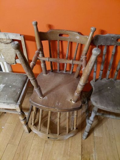 3 chairs, need fixing
