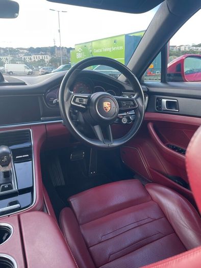 Porsche Panamera 4S E-Hybrid Sport Tourismo