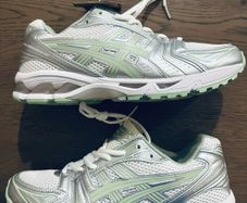 ASICS gel kayano 14