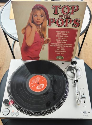 Stanton STR8-30 vinyl player