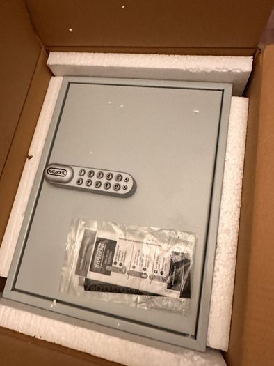 Key Cabinet. 40key. Electronic code lock. Brand new