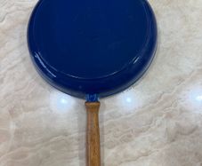 Blue enamelled cast iron pan, 28 cm