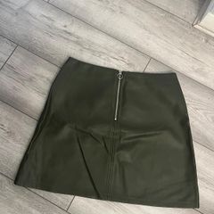 leather skirt
