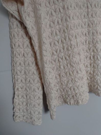 New.women long sleeves  top.size 16