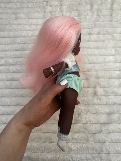 Na! Na! Na! Surprise Lila Lamb Teens Fashion Doll  aprox. 11" Used Please see photos