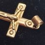 Vintage 9ct gold cross Image 6