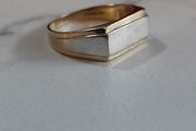 9ct white and yellow gold ring hallmarked 375 size 9