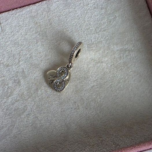 Pandora dangle infinity charm (forever friends) perfect condition