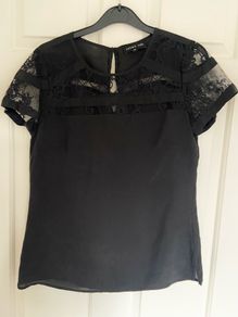 Label lab velvet look lace top size 8