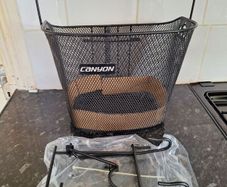Canyon mesh front bicycle basket